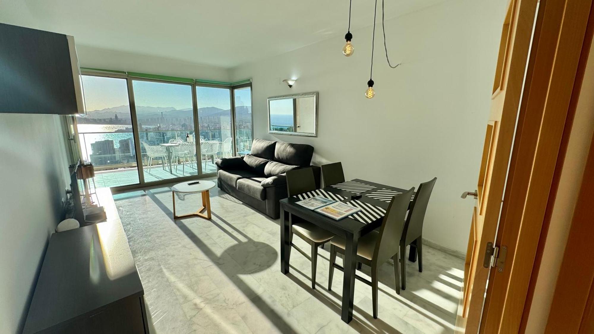 Highrise Apartment With Stunning Views From Private Balcony 85 Benidorm Extérieur photo